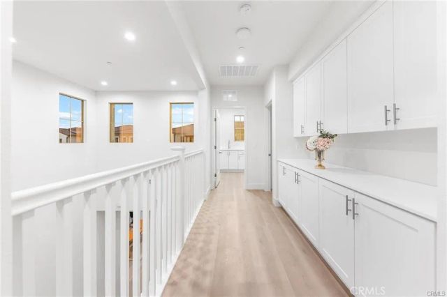 118 Sunnybank, Irvine, CA 92618