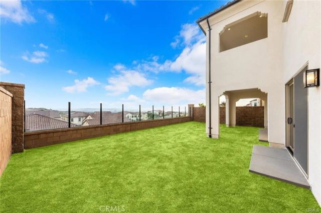 118 Sunnybank, Irvine, CA 92618