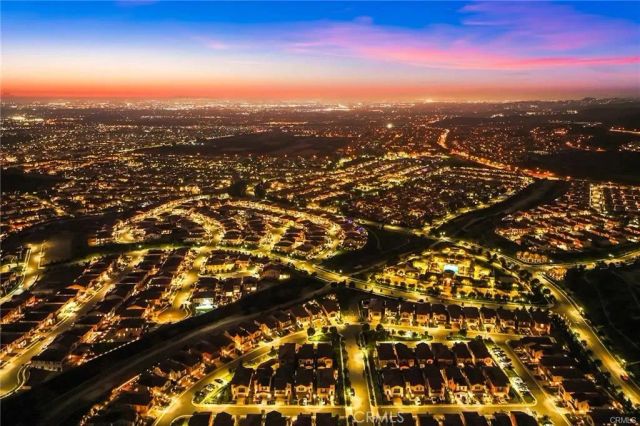 118 Sunnybank, Irvine, CA 92618