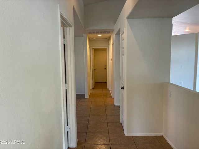 10443 W MEDLOCK Drive, Glendale, AZ 85307