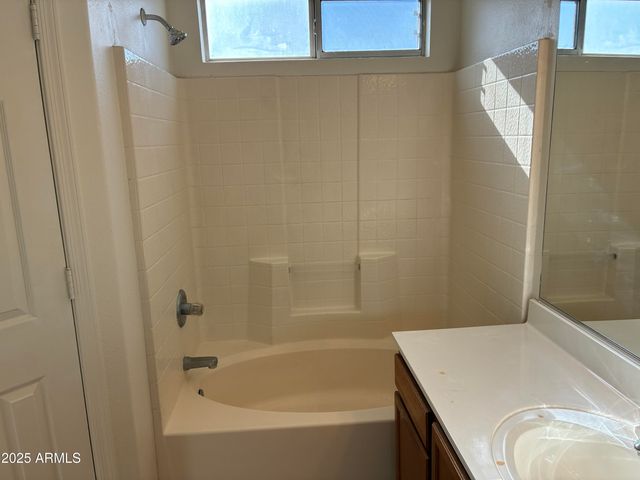 10443 W MEDLOCK Drive, Glendale, AZ 85307