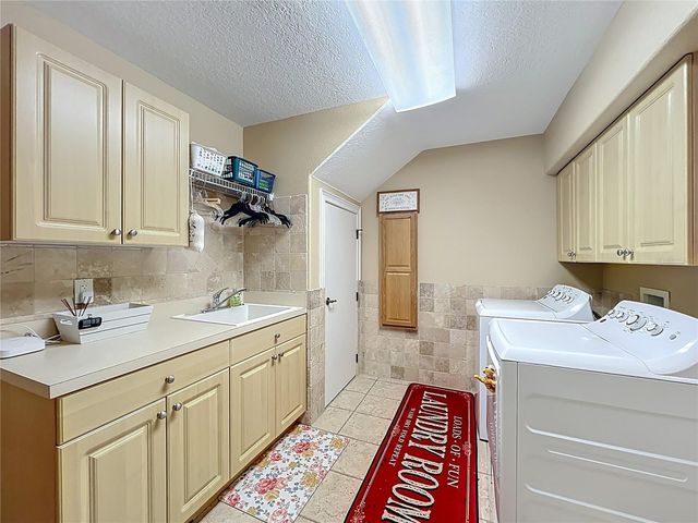 1412 JOHNS COVE LANE, Oakland, FL 34787