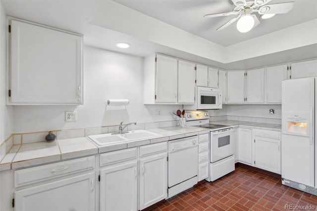 432 W Rockrimmon Boulevard B, Colorado Springs, CO 80919