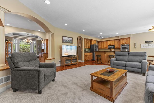 19337 Rawlins Street NW, Elk River, MN 55330
