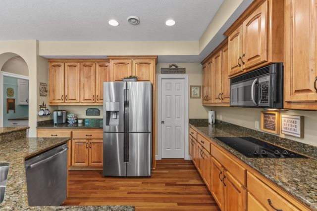 19337 Rawlins Street NW, Elk River, MN 55330