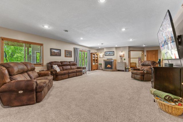 19337 Rawlins Street NW, Elk River, MN 55330