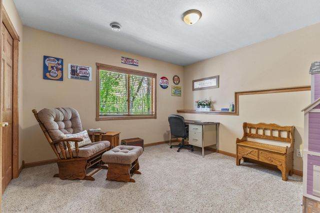 19337 Rawlins Street NW, Elk River, MN 55330