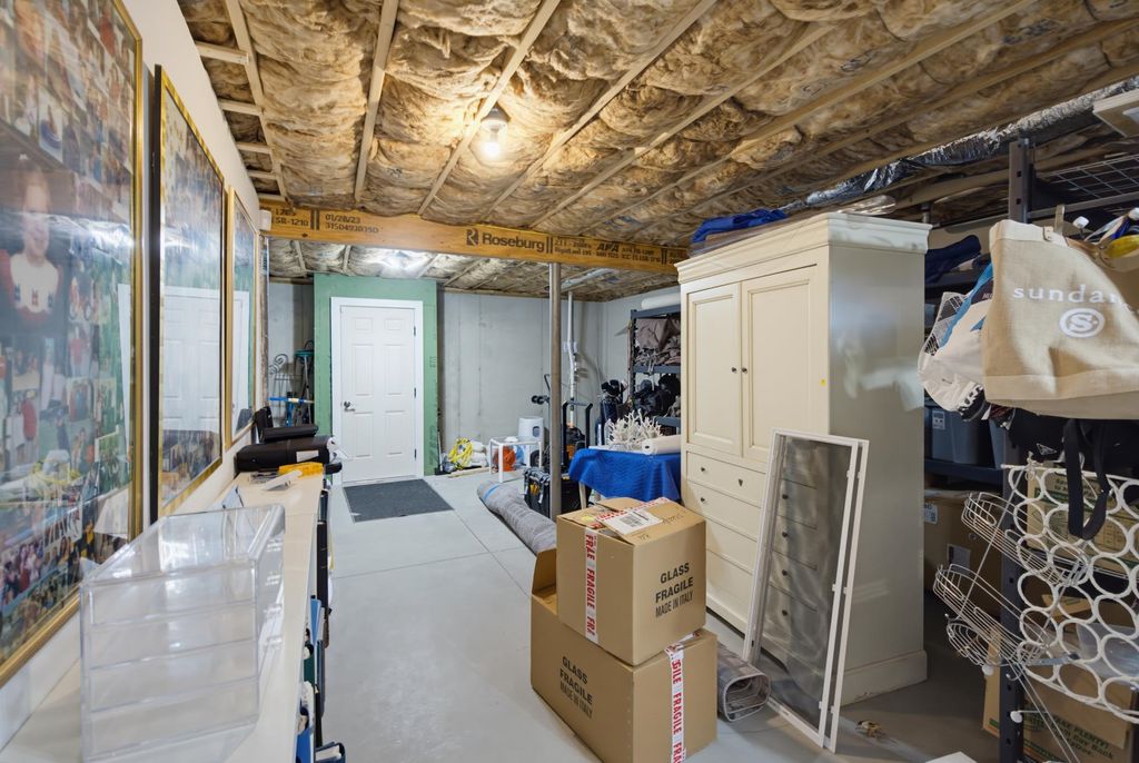 Image 43 of property listing at 6 Rose Fountain Lane # 31, Hampton, NH 03842