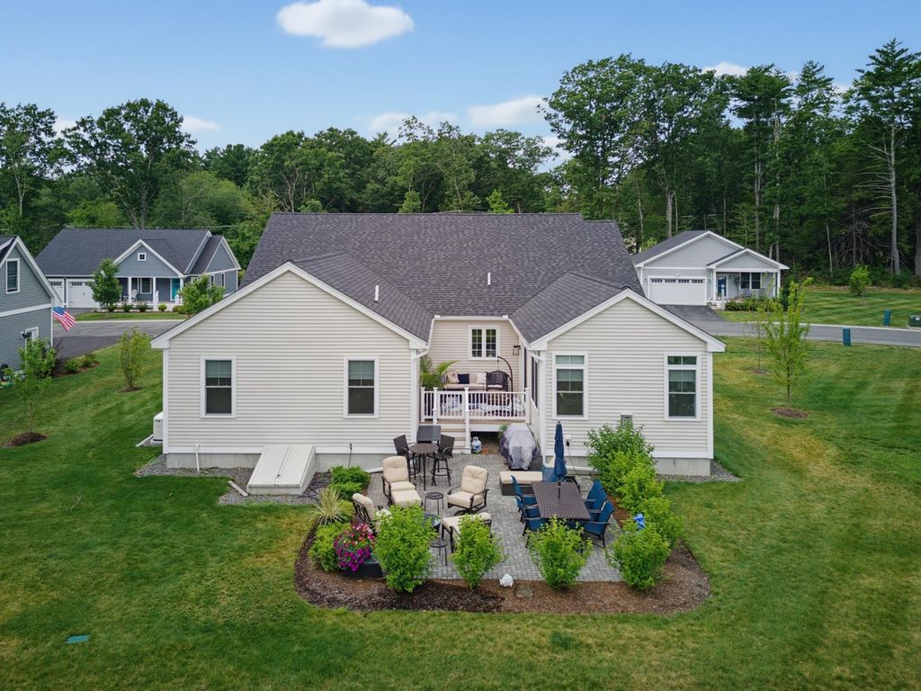 Image 50 of property listing at 6 Rose Fountain Lane # 31, Hampton, NH 03842