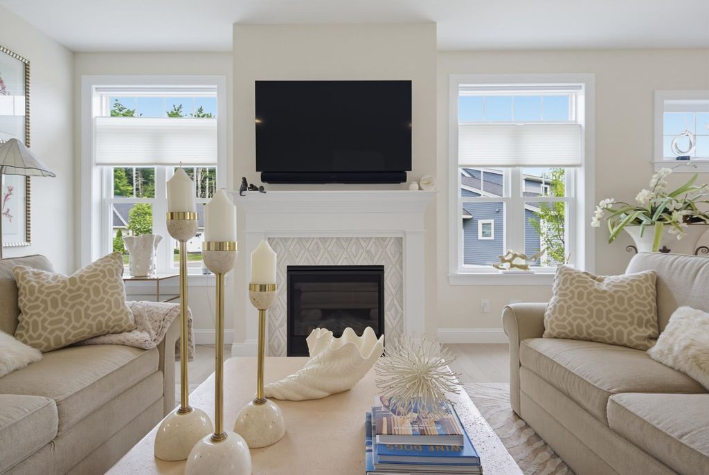 Image 7 of property listing at 6 Rose Fountain Lane # 31, Hampton, NH 03842