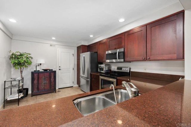 3036 Via Estrada, Carlsbad, CA 92009