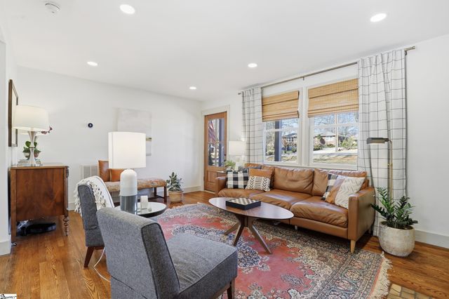 31 Long Forest Drive, Greenville, SC 29617