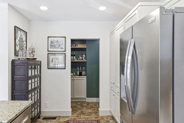 31 Long Forest Drive, Greenville, SC 29617