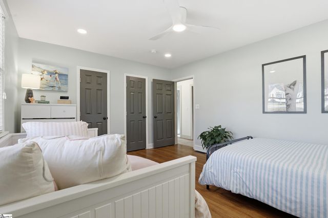 31 Long Forest Drive, Greenville, SC 29617