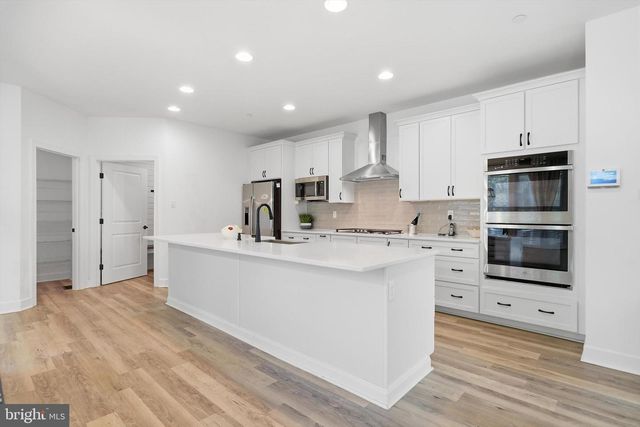 15421 RIVERCREST CT, Brookeville, MD 20833