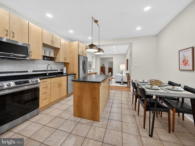 1217 AND 1219 N 6TH ST, Philadelphia, PA 19122