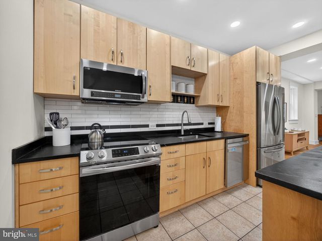 1217 AND 1219 N 6TH ST, Philadelphia, PA 19122