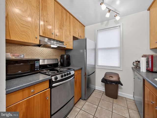 1217 AND 1219 N 6TH ST, Philadelphia, PA 19122