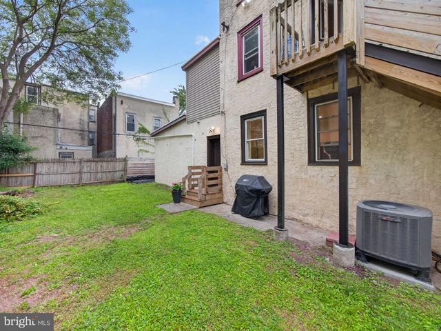 1217 AND 1219 N 6TH ST, Philadelphia, PA 19122