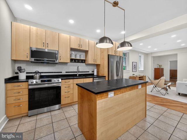 1217 AND 1219 N 6TH ST, Philadelphia, PA 19122