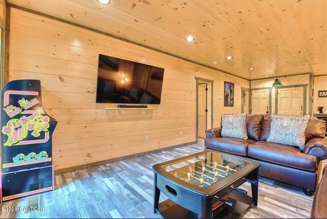 1908 Eagle Court, Sevierville, TN 37876