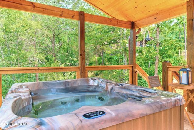 1908 Eagle Court, Sevierville, TN 37876