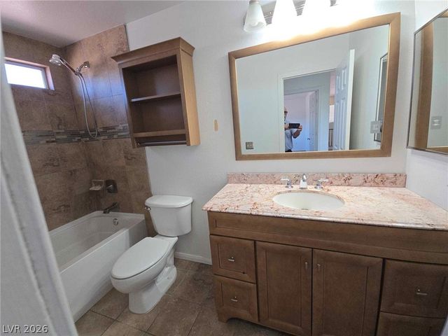 11027 Deluna Street, Las Vegas, NV 89141