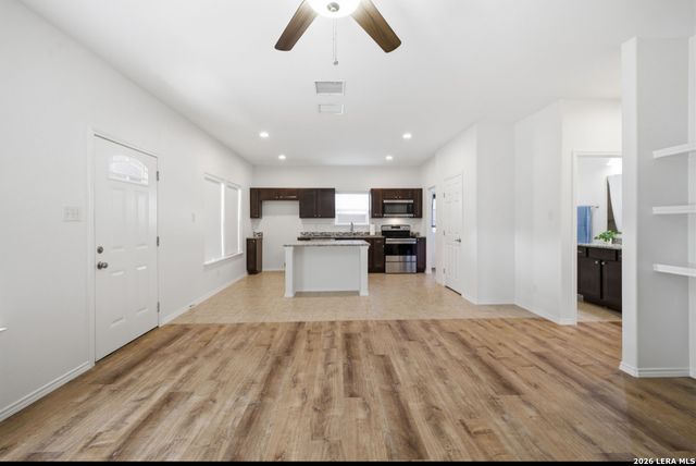 335 Cimarron, Spring Branch, TX 78070