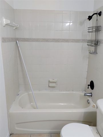 201 DRAW BRIDGE LANE, Valrico, FL 33594