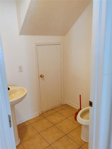 201 DRAW BRIDGE LANE, Valrico, FL 33594