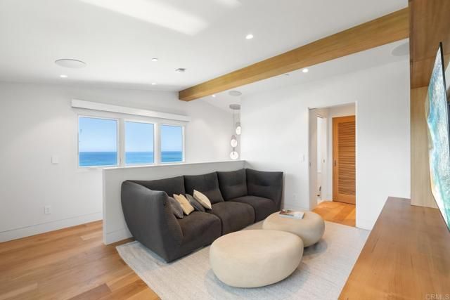 100 5Th Street, Encinitas, CA 92024