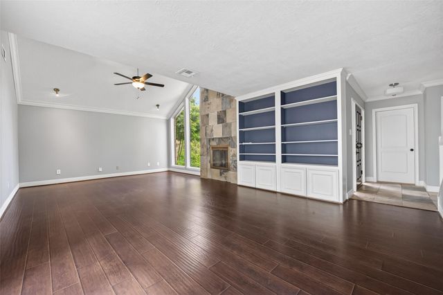 7111 Halfpenny Road, Houston, TX 77095