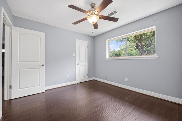7111 Halfpenny Road, Houston, TX 77095