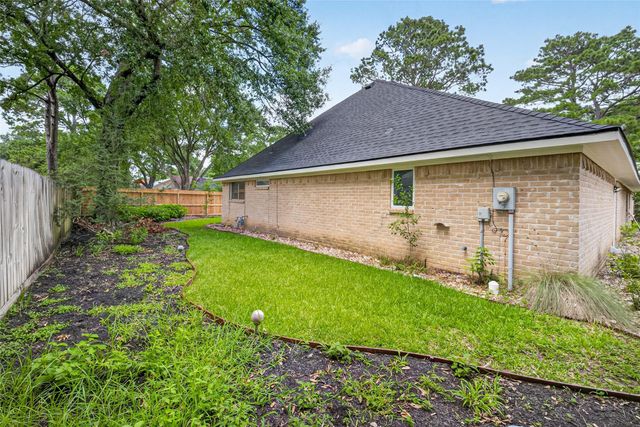 7111 Halfpenny Road, Houston, TX 77095
