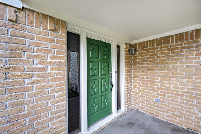 7111 Halfpenny Road, Houston, TX 77095
