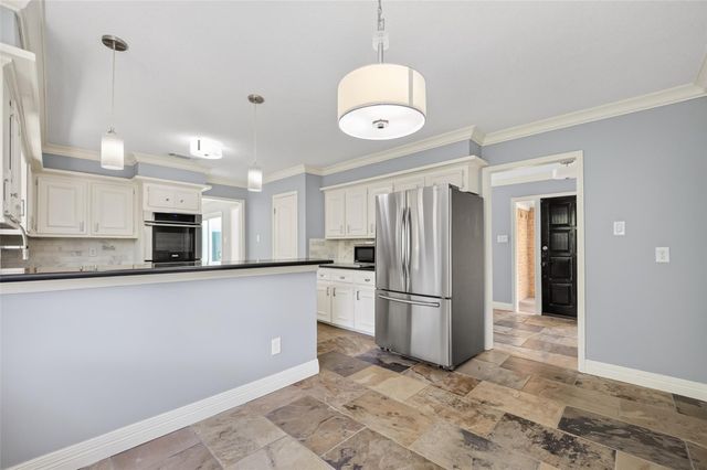 7111 Halfpenny Road, Houston, TX 77095