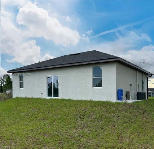816 Palomino, Lehigh Acres, FL 33974