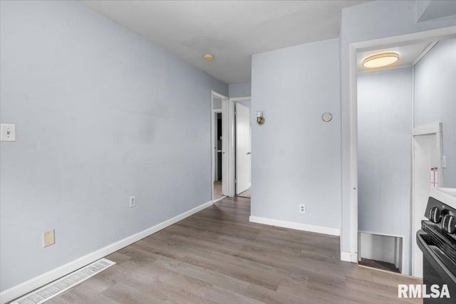 104 W SPRUCE Street, Chatham, IL 62629