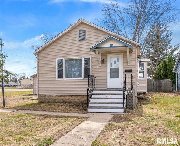 104 W SPRUCE Street, Chatham, IL 62629