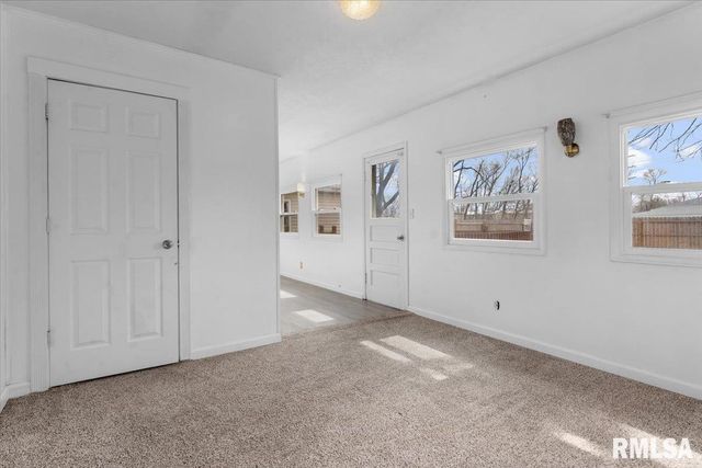 104 W SPRUCE Street, Chatham, IL 62629