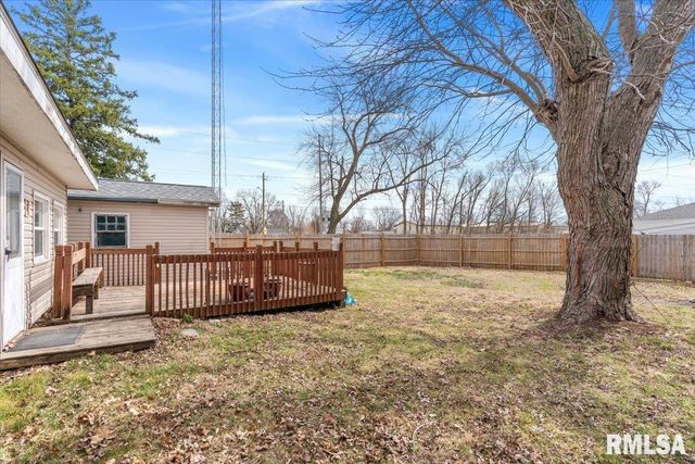 104 W SPRUCE Street, Chatham, IL 62629