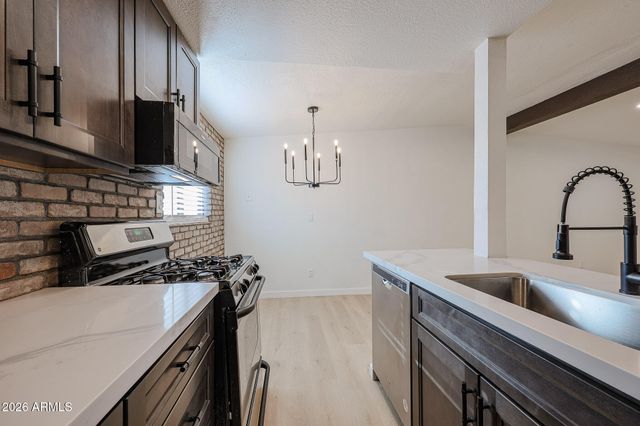 4224 N 12TH Street 202, Phoenix, AZ 85014