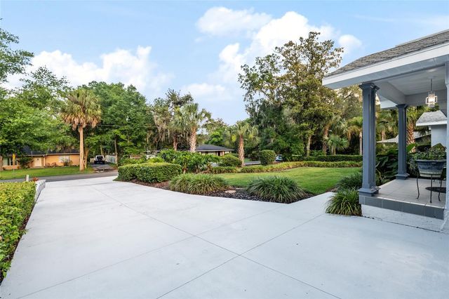 1210 SE 14TH AVENUE, Ocala, FL 34471