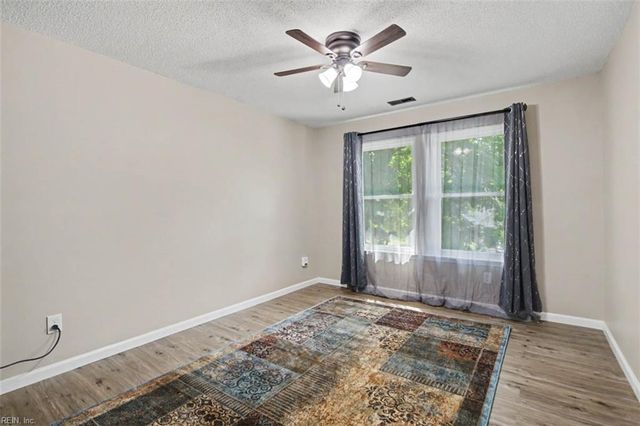 912 Cantor ST, Chesapeake, VA 23322