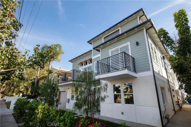 2018 Grant Avenue A, Redondo Beach, CA 90278