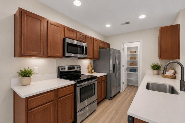 421 Savannah River Drive, Summerville, SC 29485