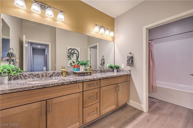 7645 Serenity Bay Ln, North Las Vegas, NV 89084