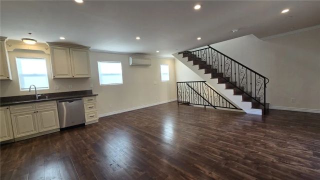 26007 Marjan, Harbor City, CA 90710