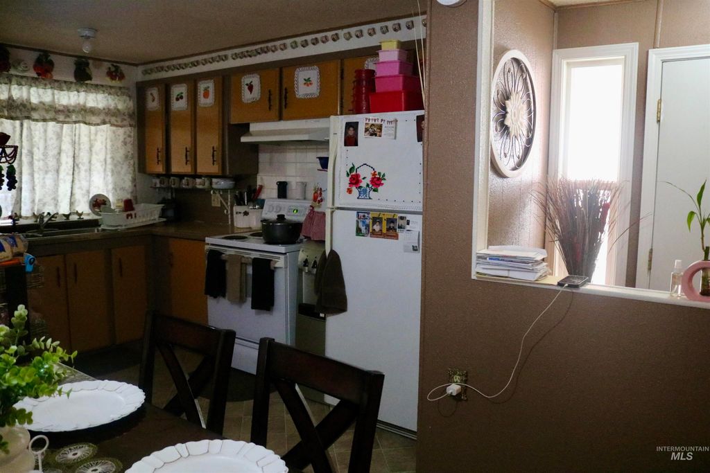 1410 Flamingo 52, Nampa, ID 83651 photo 4