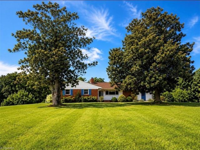 474 Surry Gadsberry Road, Pilot Mountain, NC 27041